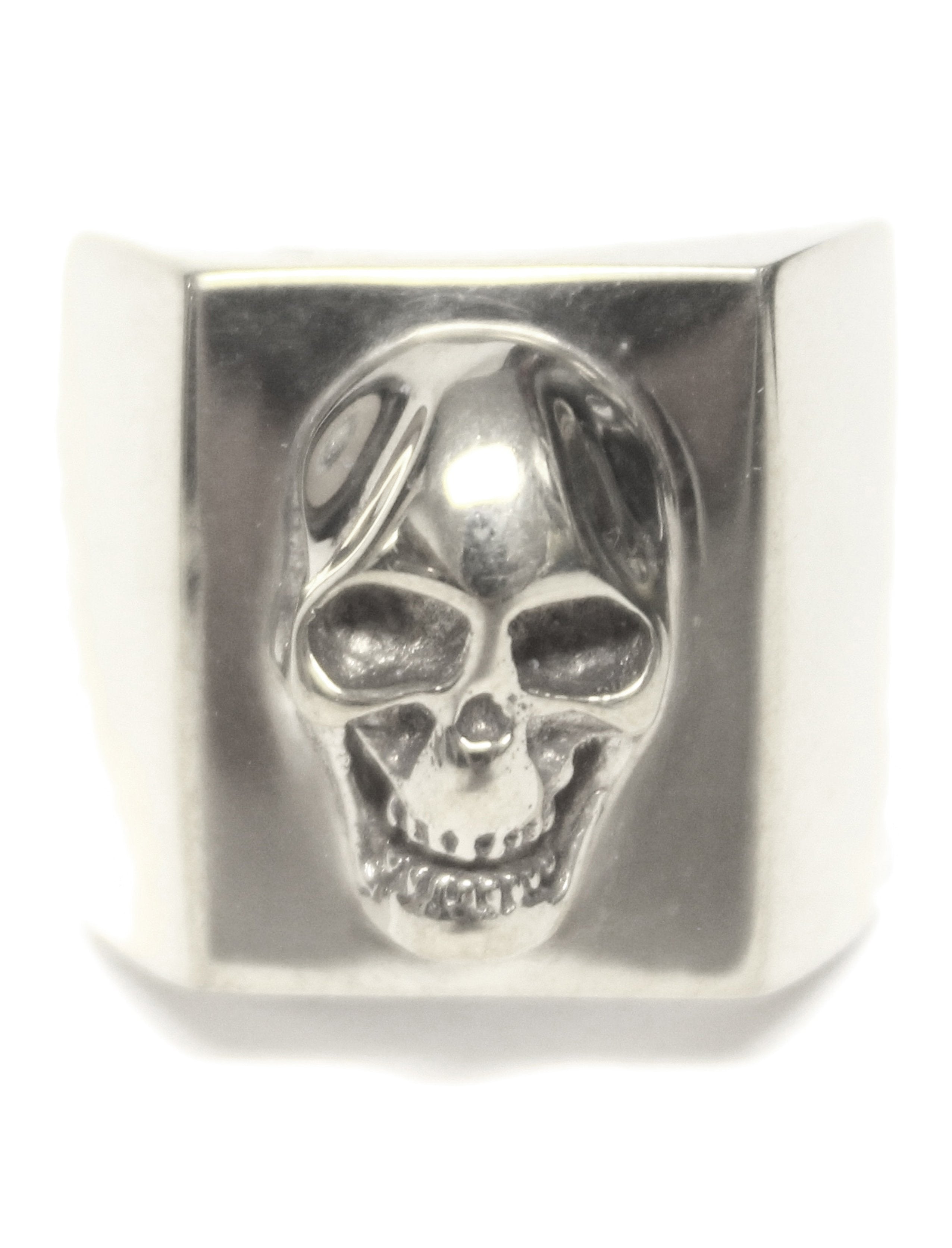 Robert Skull Ring - Erika Peña